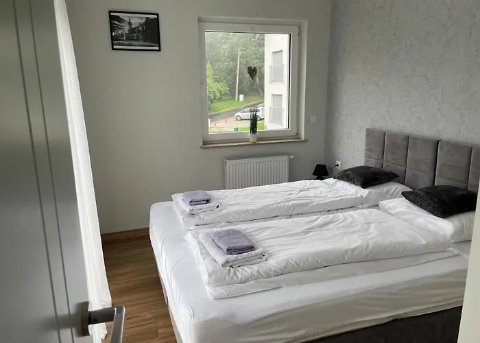 Apartment Pod Gondola 