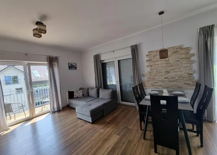 Apartment Pod Gondola 